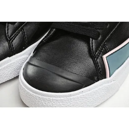 Picture of NIKE WMNS BLAZER MID '77 'INFINITE BLACK'