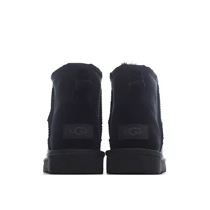 Picture of UGG CLASSIC MINI SERIES SNOW BOOTS