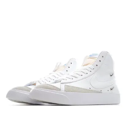 Picture of NIKE WMNS BLAZER MID '77 SE 'SISTERHOOD - WHITE METALLIC SILVER'