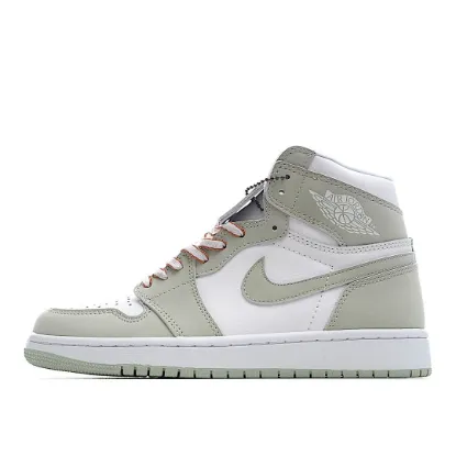 Picture of Wmns Air Jordan 1 Retro High OG 'Seafoam'