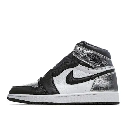 Picture of Wmns Air Jordan 1 Retro High OG 'Silver Toe'