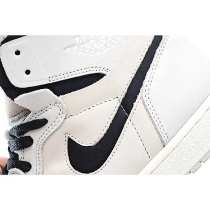 Picture of Wmns Air Jordan 1 Zoom 'Summit White'