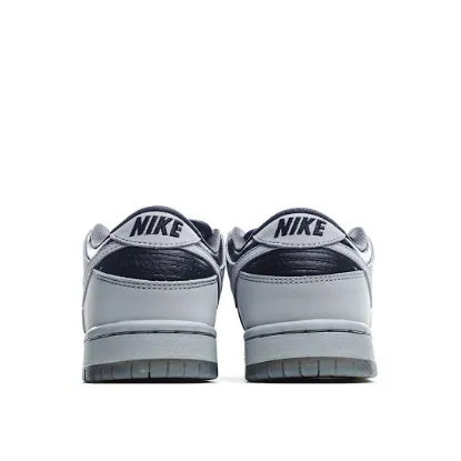 Picture of ATLAS X NIKE SB DUNK LOW QS 35MM LOW TOP SNEAKERS