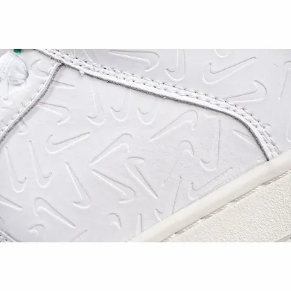 Picture of BEN-G X NIKE SB DUNK LOW SNEAKERS