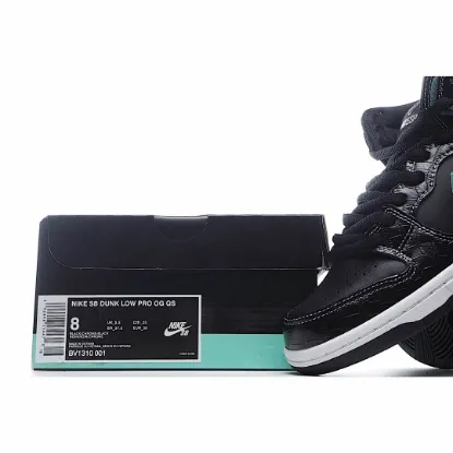 Picture of DIAMOND SUPPLY CO. X NIKE SB DUNK LOW PRO TIFFANY