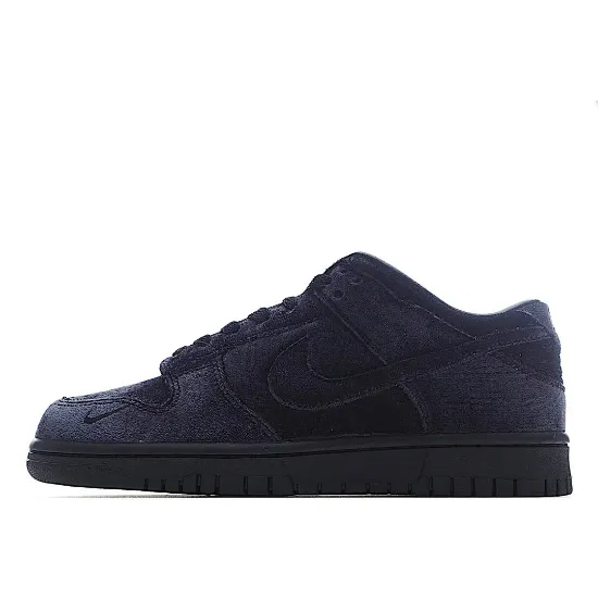 Picture of DOVER STREET MARKET X NIKE DUNK LOW“TRIPLE BLACK