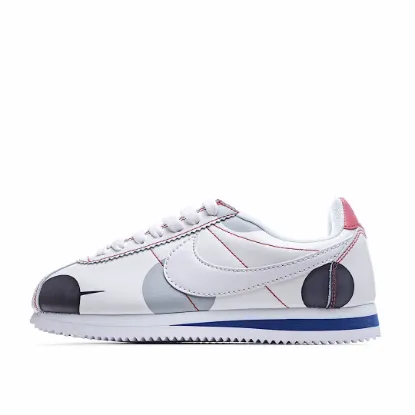 Picture of NIKE CLASSIC CORTEZ LEATHER RUNNING SHOE