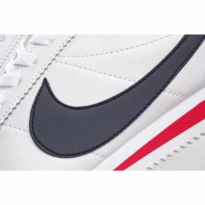 Picture of NIKE CLASSIC CORTEZ LEATHER RUNNING SHOE