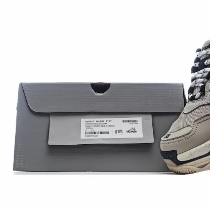 Picture of Balenciaga Triple S dad shoes running shoes