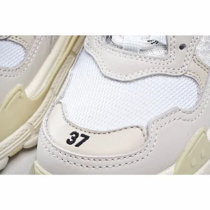 Picture of Balenciaga Triple S dad shoes running shoes