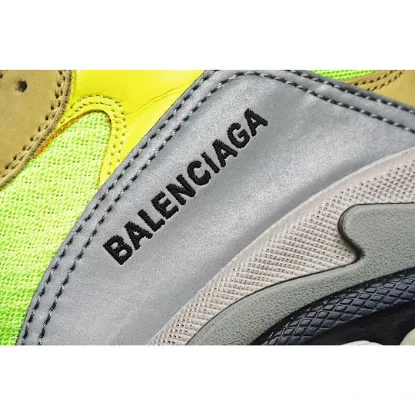 Picture of Balenciaga Triple S dad shoes running shoes