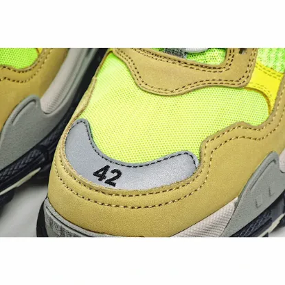 Picture of Balenciaga Triple S dad shoes running shoes