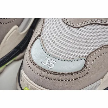 Picture of Balenciaga Triple S dad shoes running shoes