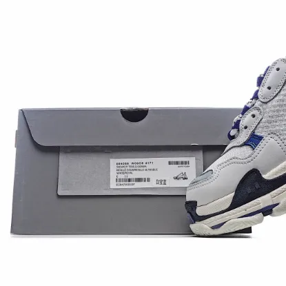 Picture of Balenciaga Triple S dad shoes running shoes