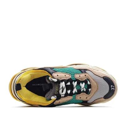 Picture of Balenciaga Triple S dad shoes running shoes