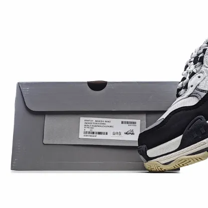 Picture of Balenciaga Triple S dad shoes running shoes