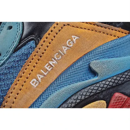 Picture of Balenciaga Triple S dad shoes running shoes