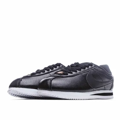 Picture of NIKE CLASSIC CORTEZ LEATHER RUNNING SHOE