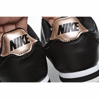 Picture of NIKE CLASSIC CORTEZ LEATHER RUNNING SHOE