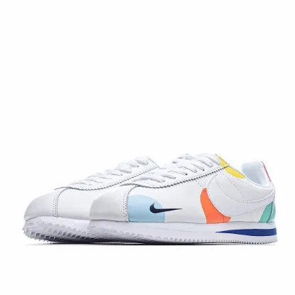 Picture of NIKE CLASSIC CORTEZ LEATHER RUNNING SHOE