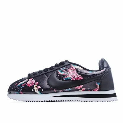 Picture of NIKE CLASSIC CORTEZ LEATHER RUNNING SHOE