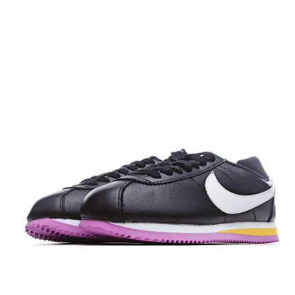 Picture of NIKE CLASSIC CORTEZ LEATHER RUNNING SHOE