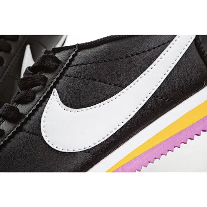 Picture of NIKE CLASSIC CORTEZ LEATHER RUNNING SHOE