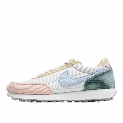 Picture of NIKE WMNS DAYBREAK 'CORDUROY - SAIL'