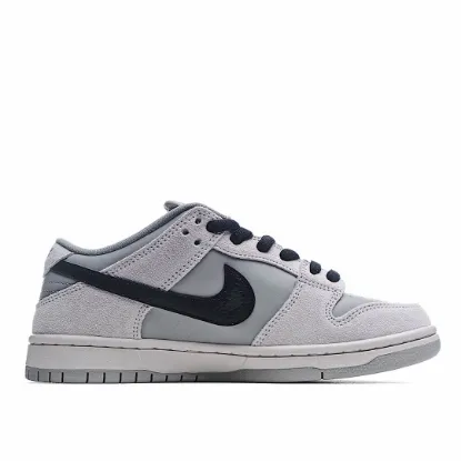 Picture of SB NIKE SB DUNK LOW PRO LOW TOP SNEAKERS