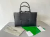 Picture of BV INTRECCIO TOTE LAMBSKIN BAG