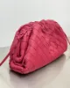 Picture of BV POUCH WOVEN CLOUD BAG SIZE:22X13CM 7003-2 JKZ