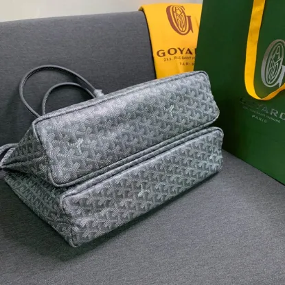 Picture of Goyard Size: 34*46*22*28cm