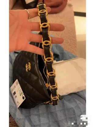 Picture of Chanel 22k new hobo debut