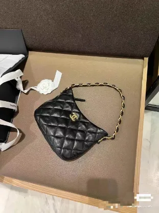 Picture of Chanel 22k new hobo debut