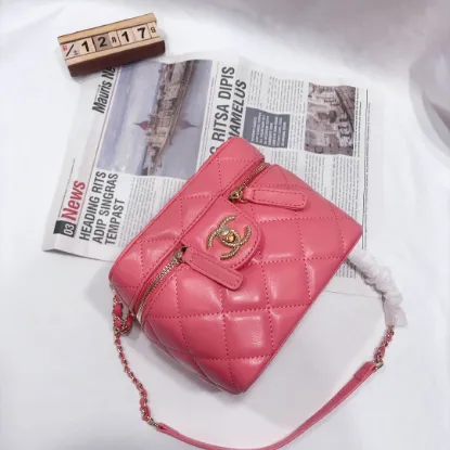 Picture of Chanel Bucket Bag Size: 17*14*14