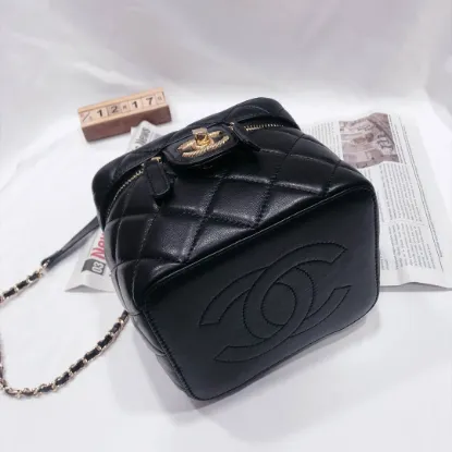 Picture of Chanel Bucket Bag Size: 17*14*14