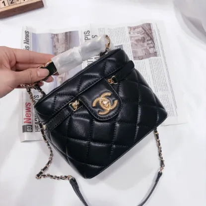 Picture of Chanel Bucket Bag Size: 17*14*14