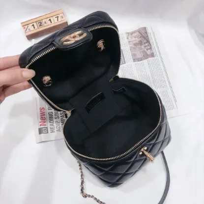 Picture of Chanel Bucket Bag Size: 17*14*14