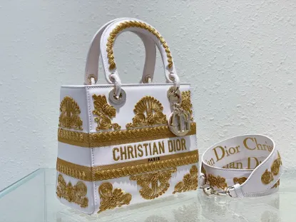 Picture of Lady D-Lite Handbag Size: 24cm