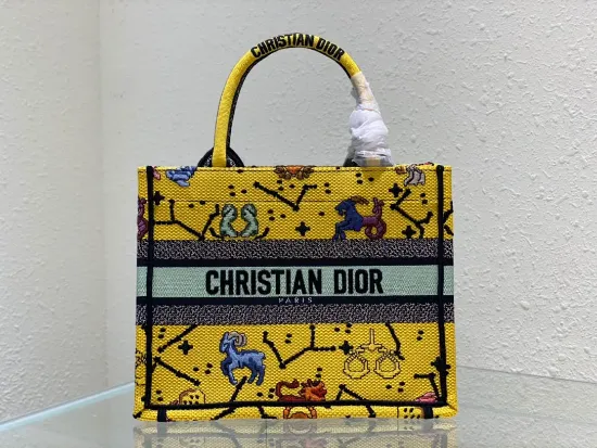 Picture of LUCKY DIOR LIMITED SERIES Size 26cm