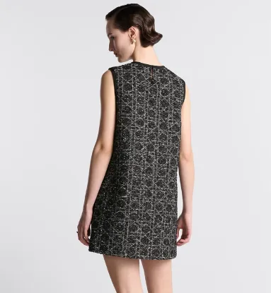 Picture of Macrocannage Sleeveless Tunic