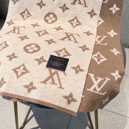 Picture of LV scarf