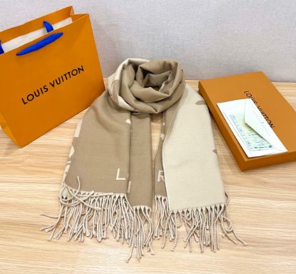 Picture of LV scarf