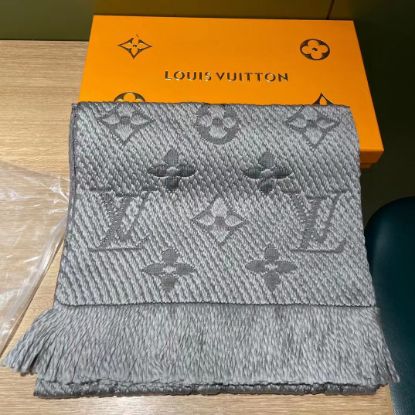 Picture of LV scarf