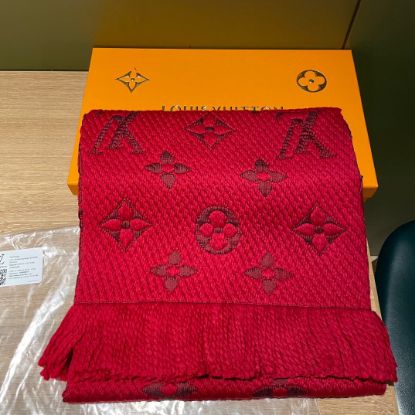 Picture of LV scarf