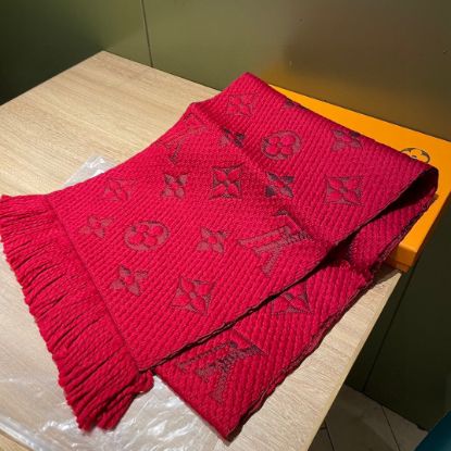 Picture of LV scarf