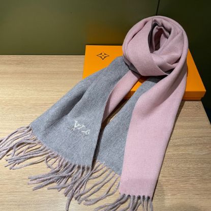 Picture of LV scarf