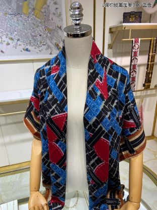 Picture of LV scarf