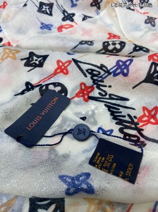 Picture of LV scarf