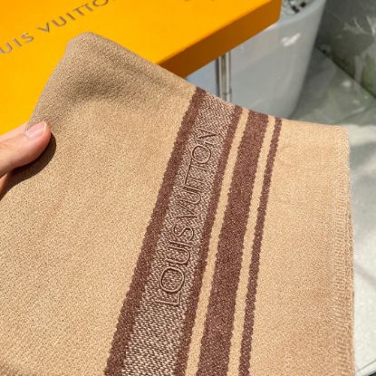 Picture of LV scarf